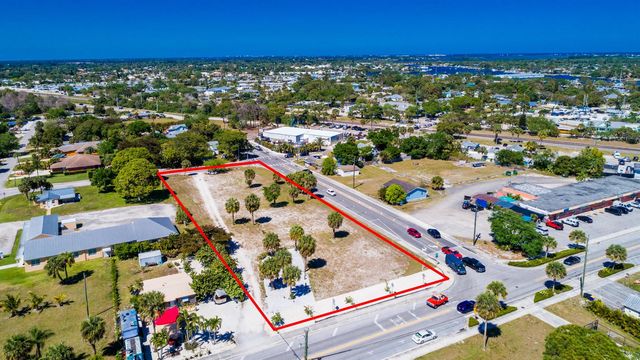 4878 SE Commerce Avenue, Stuart, FL 34997