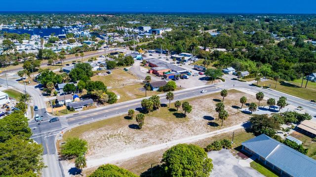 4878 SE Commerce Avenue, Stuart, FL 34997