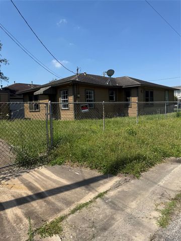 3818 Hardy Street, Houston, TX 77009