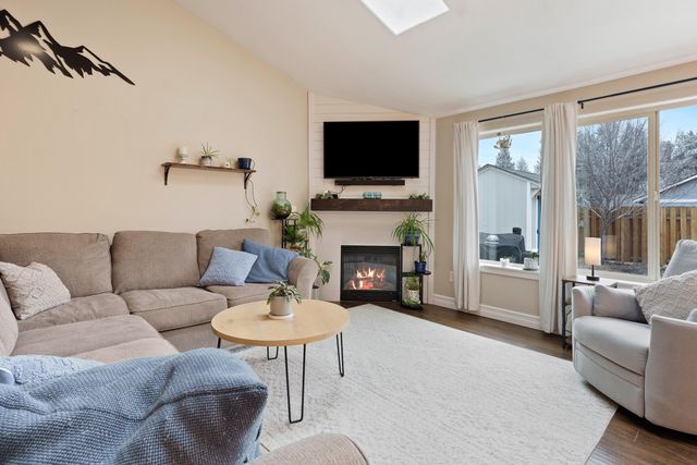 20017 Voltera Place, Bend, OR 97702