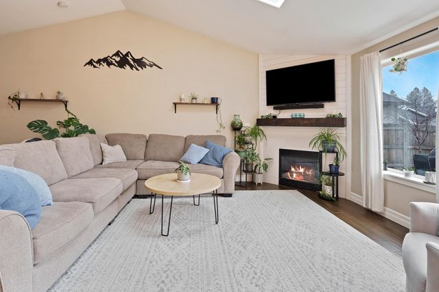 20017 Voltera Place, Bend, OR 97702