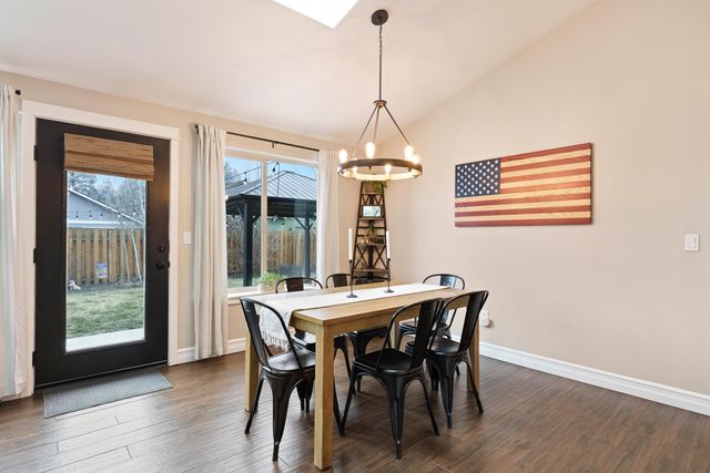 20017 Voltera Place, Bend, OR 97702