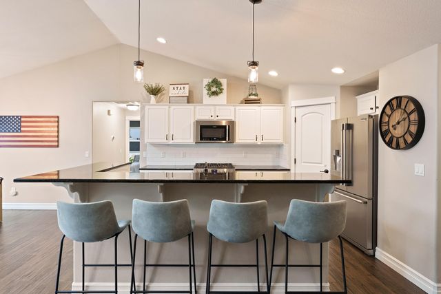 20017 Voltera Place, Bend, OR 97702