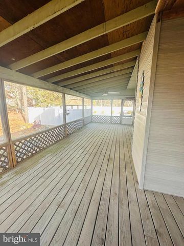 15 CHERRYWOOD DR, Tuckerton, NJ 08087