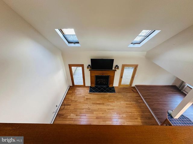 15 CHERRYWOOD DR, Tuckerton, NJ 08087