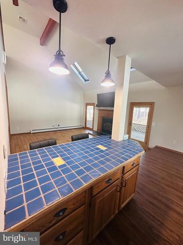 15 CHERRYWOOD DR, Tuckerton, NJ 08087