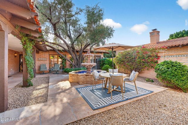 6814 N 17th Place, Phoenix, AZ 85016