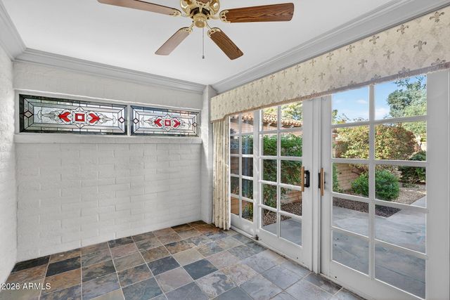 6814 N 17th Place, Phoenix, AZ 85016