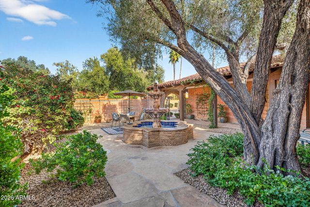 6814 N 17th Place, Phoenix, AZ 85016