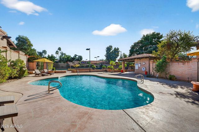 6814 N 17th Place, Phoenix, AZ 85016