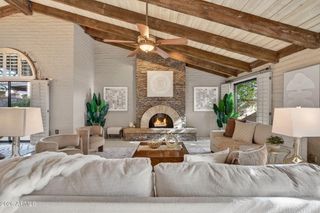 6814 N 17th Place, Phoenix, AZ 85016