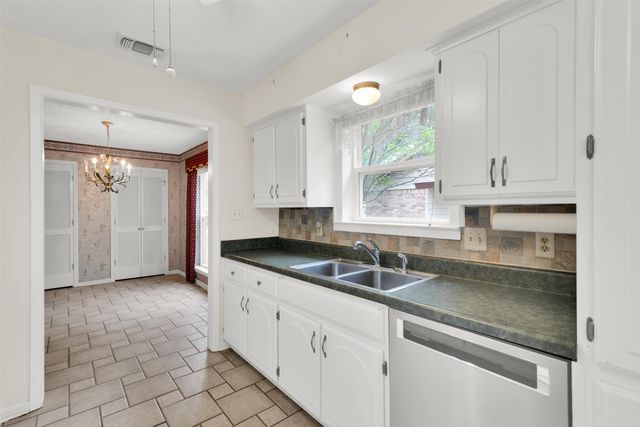 2009 Oak Creek Drive, Sherman, TX 75092