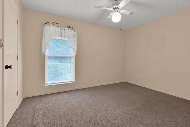 2009 Oak Creek Drive, Sherman, TX 75092