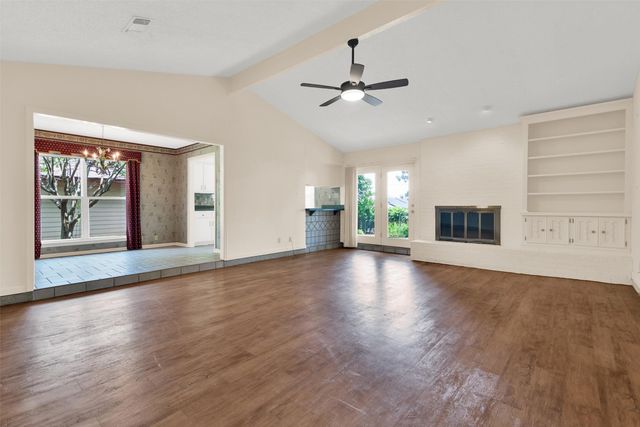 2009 Oak Creek Drive, Sherman, TX 75092