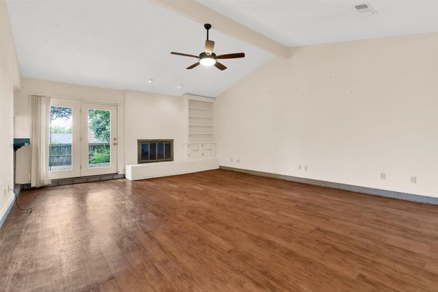 2009 Oak Creek Drive, Sherman, TX 75092
