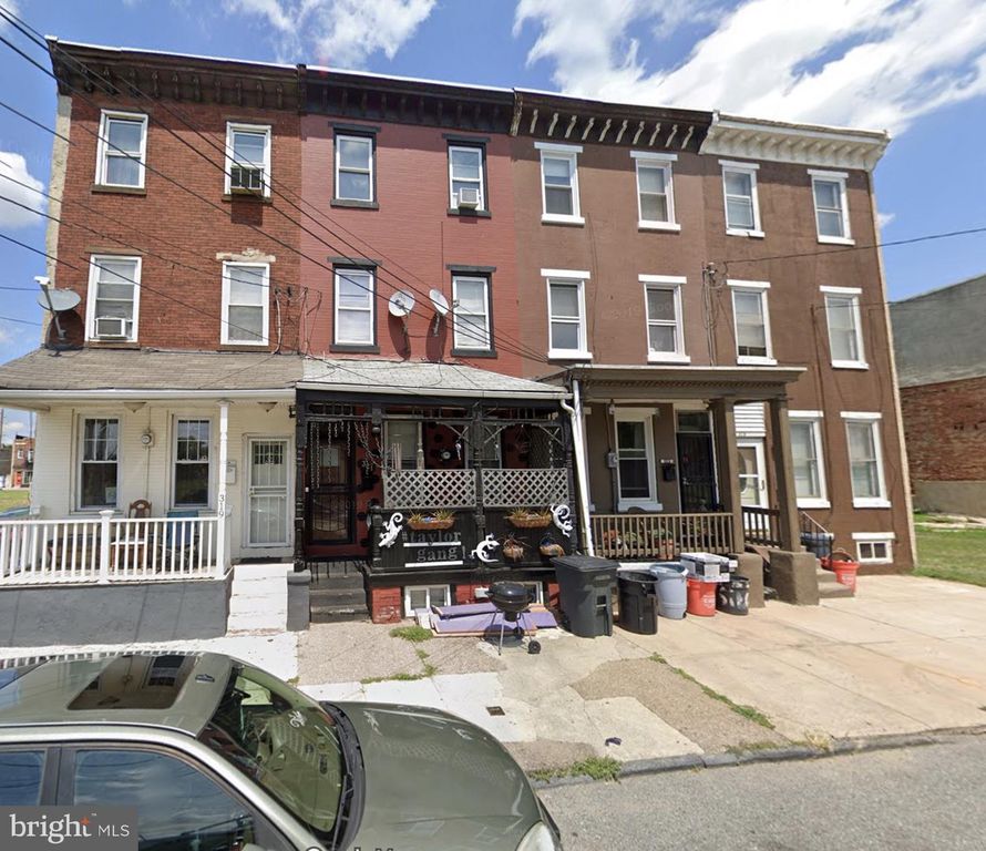 321 WASHINGTON ST, Camden, NJ 08103