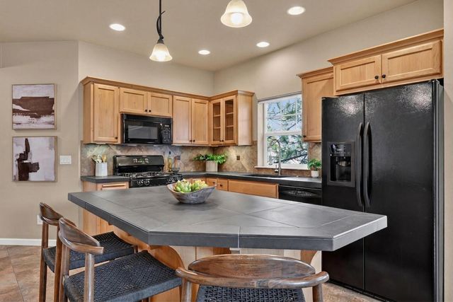 1370 NW Mt Washington Drive, Bend, OR 97703