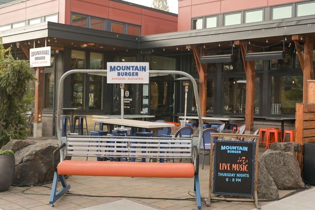 1370 NW Mt Washington Drive, Bend, OR 97703