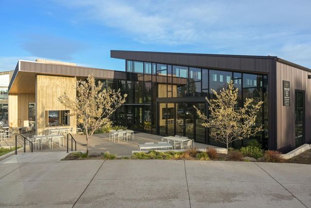 1370 NW Mt Washington Drive, Bend, OR 97703