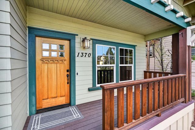 1370 NW Mt Washington Drive, Bend, OR 97703