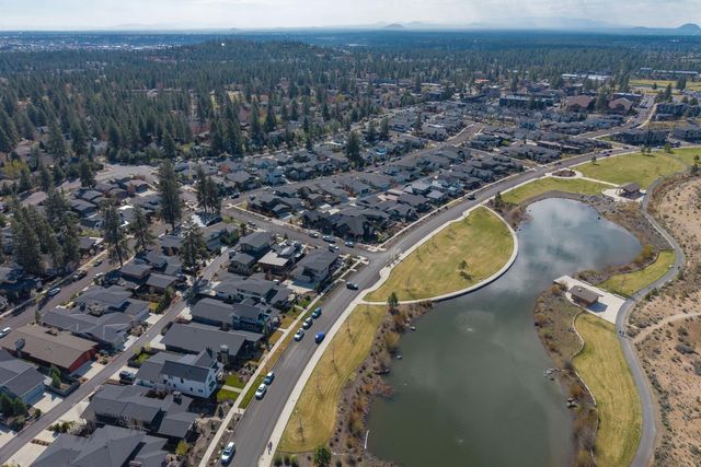 1370 NW Mt Washington Drive, Bend, OR 97703