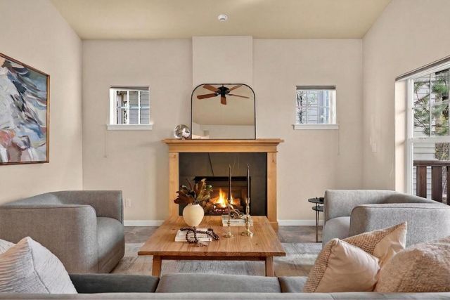 1370 NW Mt Washington Drive, Bend, OR 97703