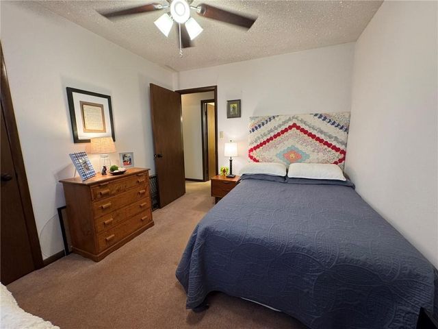 410 S WILSHIRE Boulevard, Coffeyville, KS 67337