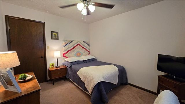 410 S WILSHIRE Boulevard, Coffeyville, KS 67337