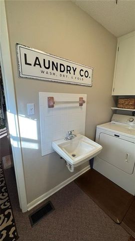 410 S WILSHIRE Boulevard, Coffeyville, KS 67337