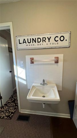 410 S WILSHIRE Boulevard, Coffeyville, KS 67337