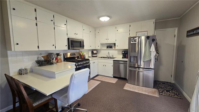 410 S WILSHIRE Boulevard, Coffeyville, KS 67337