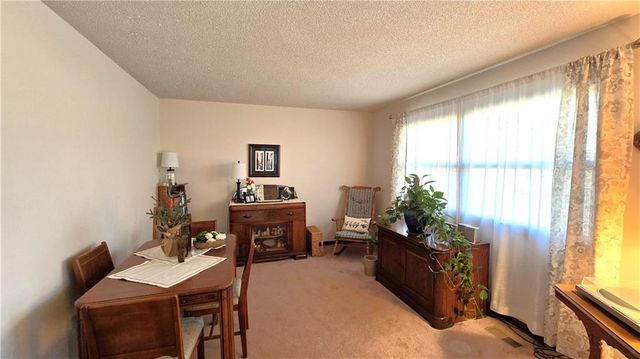 410 S WILSHIRE Boulevard, Coffeyville, KS 67337