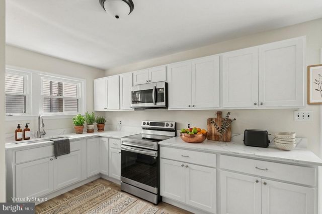 3606 LAKEVIEW PKWY, Locust Grove, VA 22508