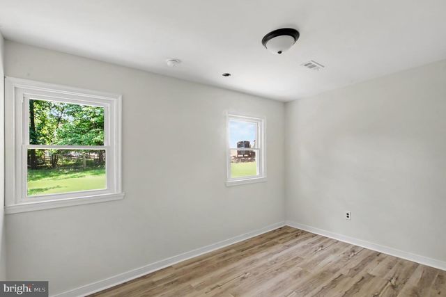 3606 LAKEVIEW PKWY, Locust Grove, VA 22508