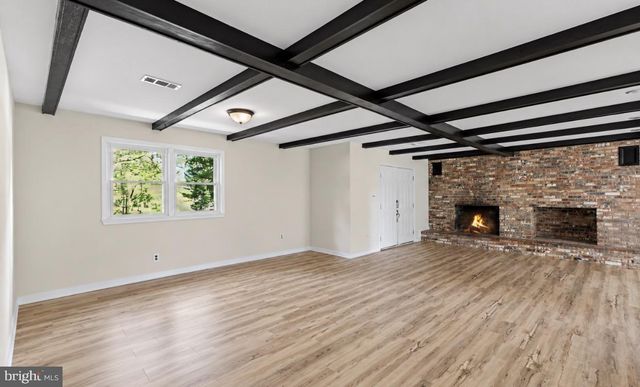 3606 LAKEVIEW PKWY, Locust Grove, VA 22508