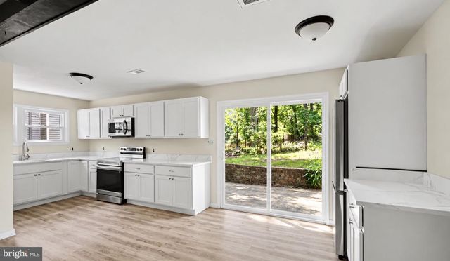 3606 LAKEVIEW PKWY, Locust Grove, VA 22508
