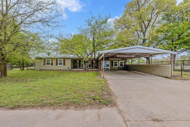 2799 State Highway 276, Emory, TX 75440