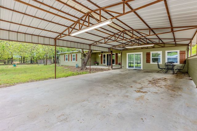 2799 State Highway 276, Emory, TX 75440