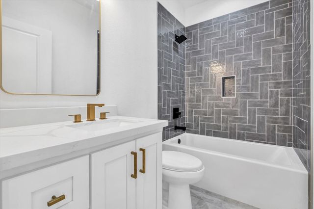 3220 Saint James Boulevard, Beaumont, TX 77705