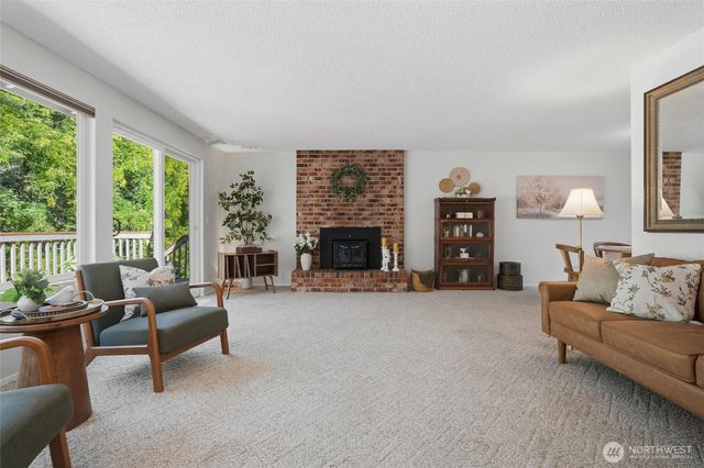 1916 NE Cady Street, Bremerton, WA 98310