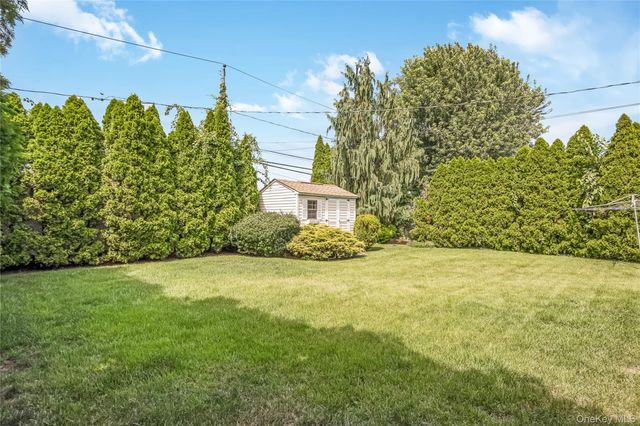 2671 7th Avenue, East Meadow, NY 11554