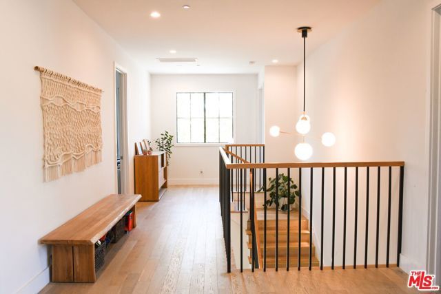3544 OCEAN VIEW Avenue, Los Angeles, CA 90066