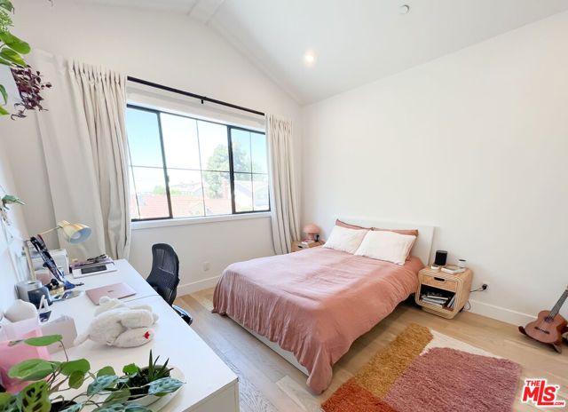 3544 OCEAN VIEW Avenue, Los Angeles, CA 90066