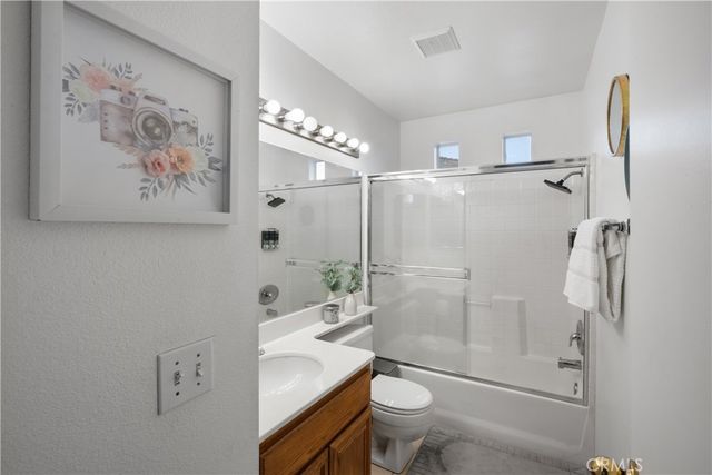686 Azure, Corona, CA 92879