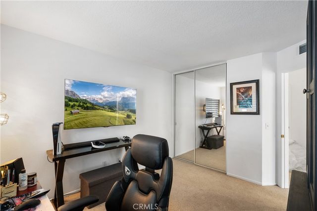 686 Azure, Corona, CA 92879