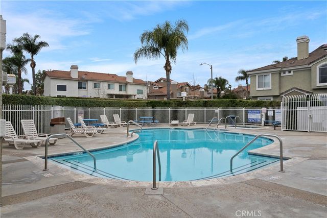 686 Azure, Corona, CA 92879