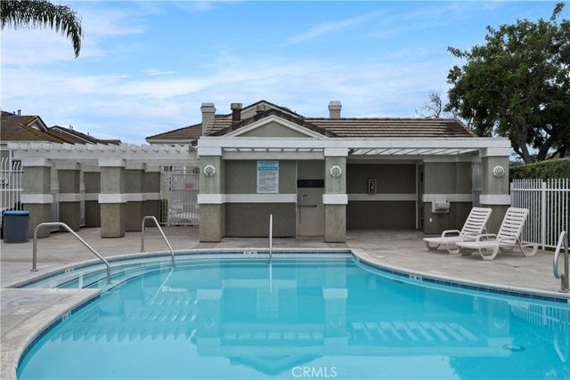 686 Azure, Corona, CA 92879