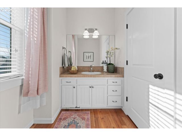 16465 Oaktree Ter, Oregon City, OR 97045