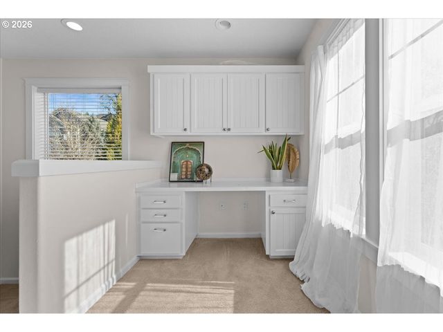 16465 Oaktree Ter, Oregon City, OR 97045