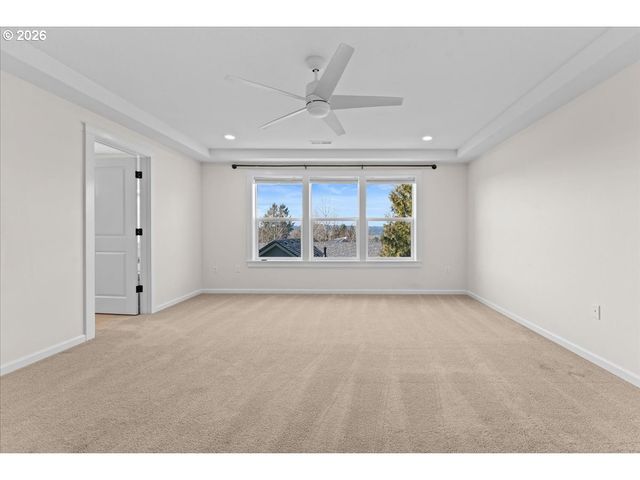 16465 Oaktree Ter, Oregon City, OR 97045